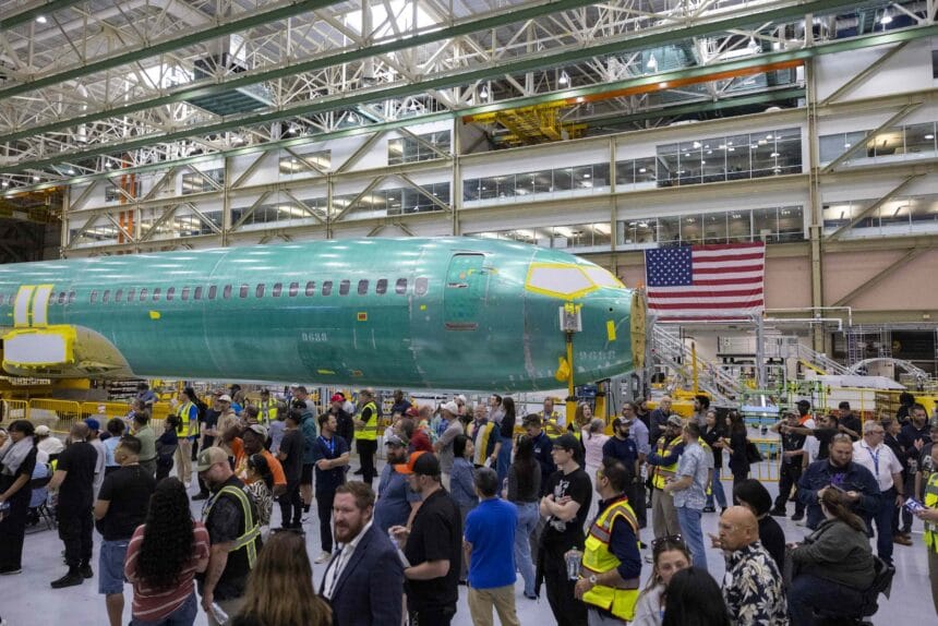 Boeing Shares Slide After 737 MAX Software Glitch Raises Safety Concerns